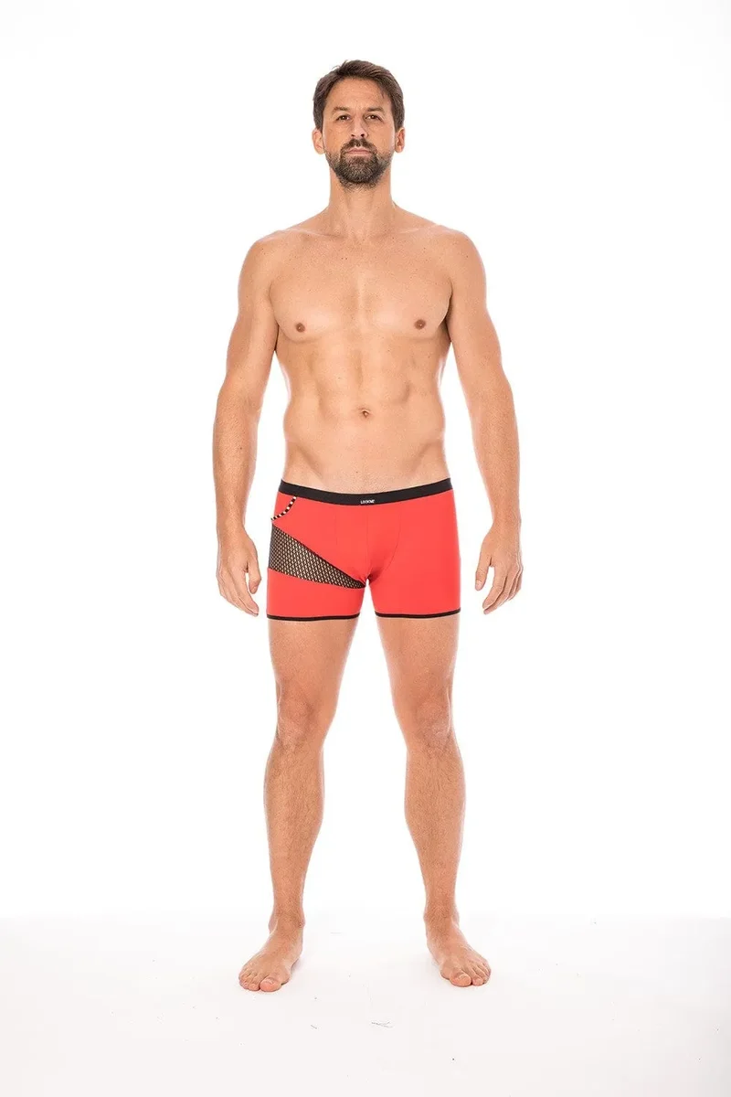 boxer homme rouge sexy branché urbain design polyamide élasthanne extensible moulant opaque filet latéral cordelette sensuel
