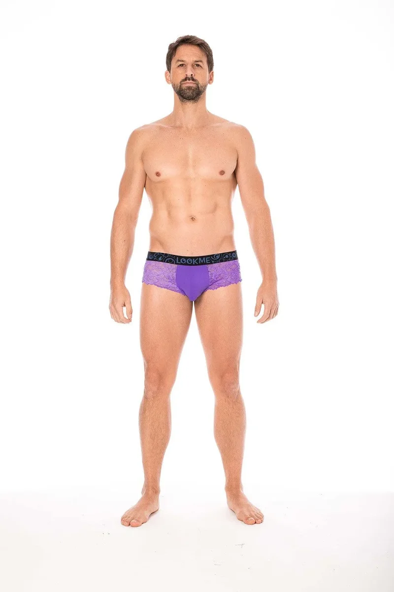 mini culotte violette dentelle florale confortable poche opaque maintien optimal polyester élasthanne douce extensible toucher soyeux taille ajustée glamour raffinée
