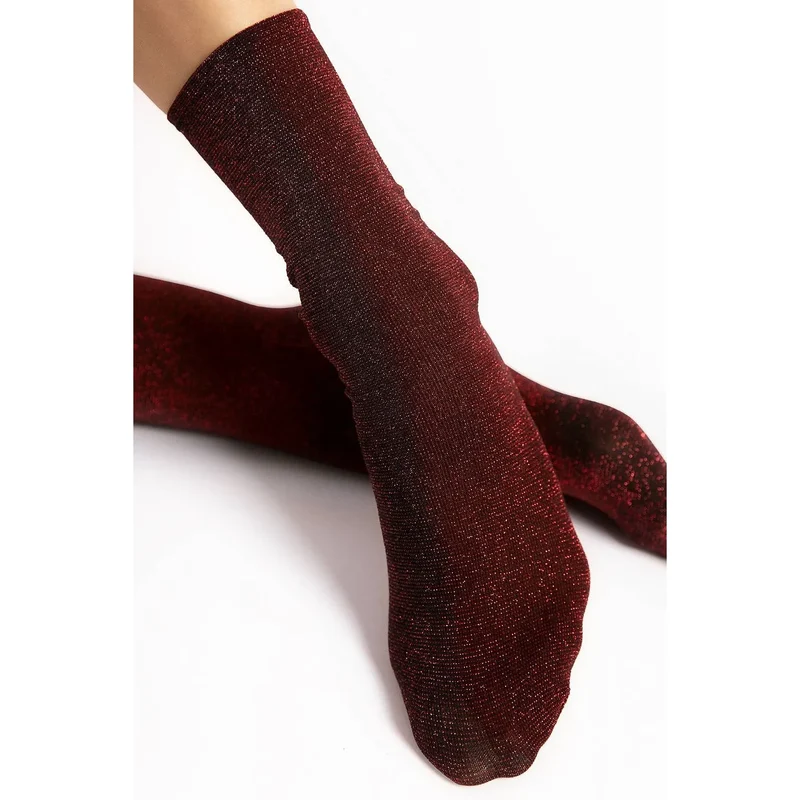 Chaussettes élégantes Fiore 218765 effet scintillant couleur bordeaux soyeux confort maximum maintien invisible matière luxueuse pour femmes occasions spéciales