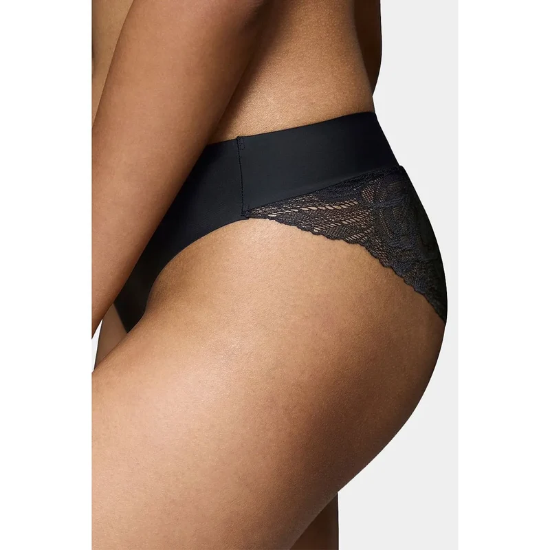 Culottes féminines dentelle noire haute jambes confort invisible Triumph
