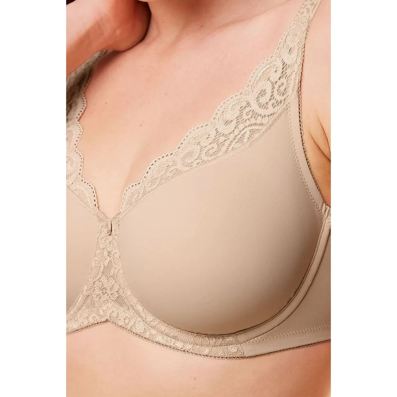 Soutien-gorge minimiseur microfibre douce armatures invisibles grande taille élégance féminine