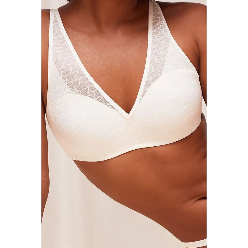 Soutien-gorge push-up crémeux sans armatures décolleté en V invisible sous vêtements