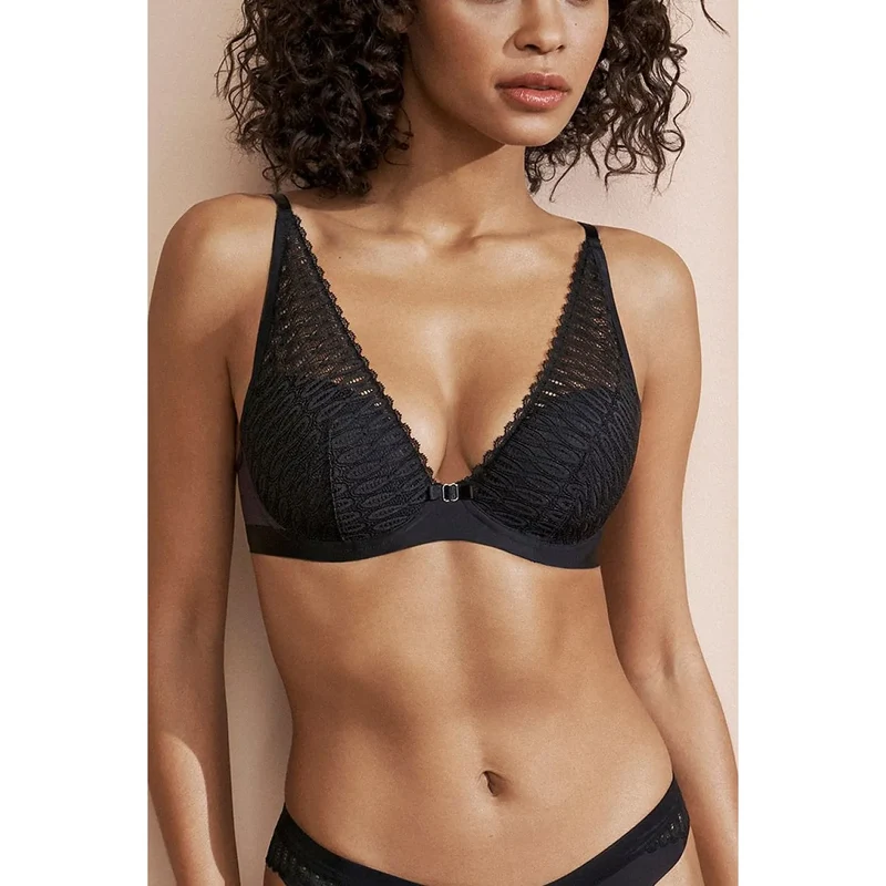 Soutien-gorge semi-soft dentelle ajustable maintien confortable décolleté profond féminin