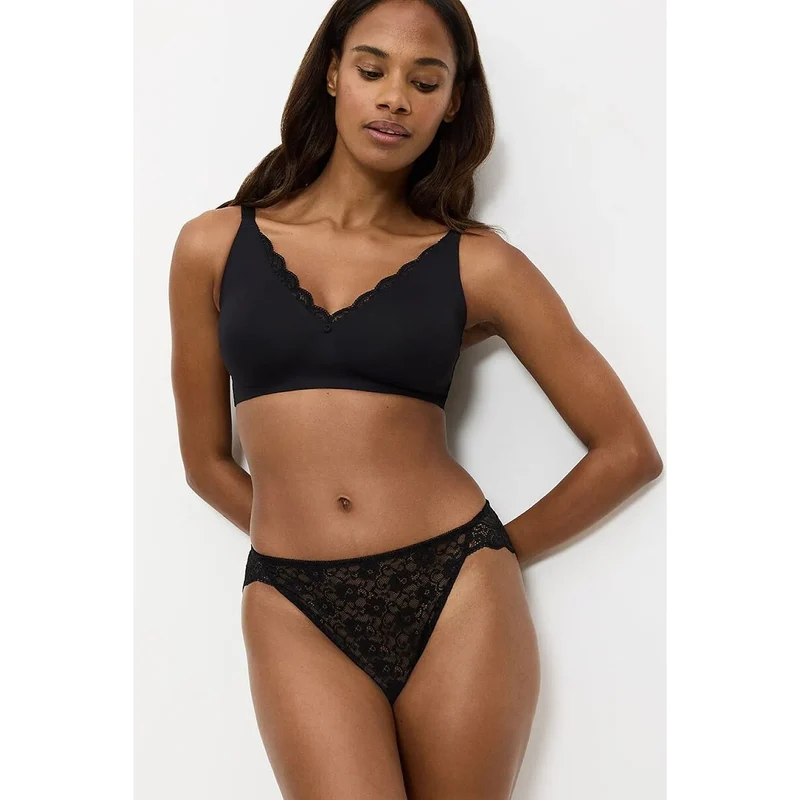 Soutien-gorge minimiseur confort dentelle LYCRA Triumph Amourette N01 élégant discret