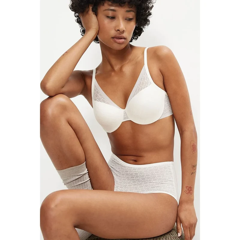 Soutien-gorge rembourré invisible dentelle femme élégance moderne confort quotidien