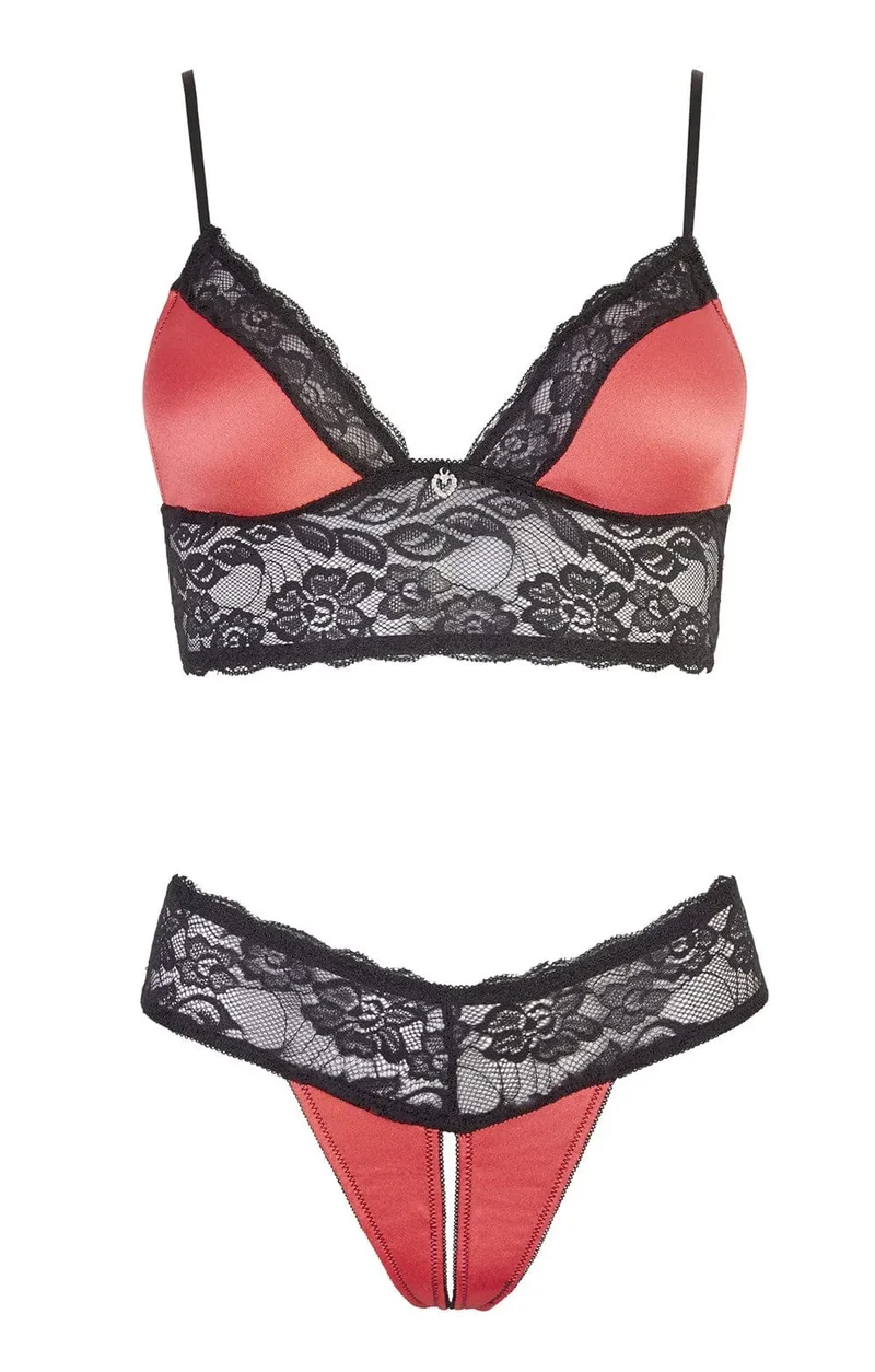soutien gorge dentelle satin rouge cottelli élégant séduisant féminin glamour bretelles réglables strass coeur bande maintien bonnets string ouverture entrejambe