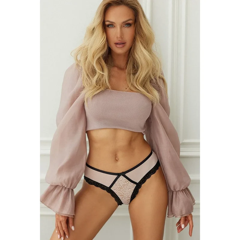 Culottes dentelle florale rose pastel finition noire ajustement parfait femme élégante
