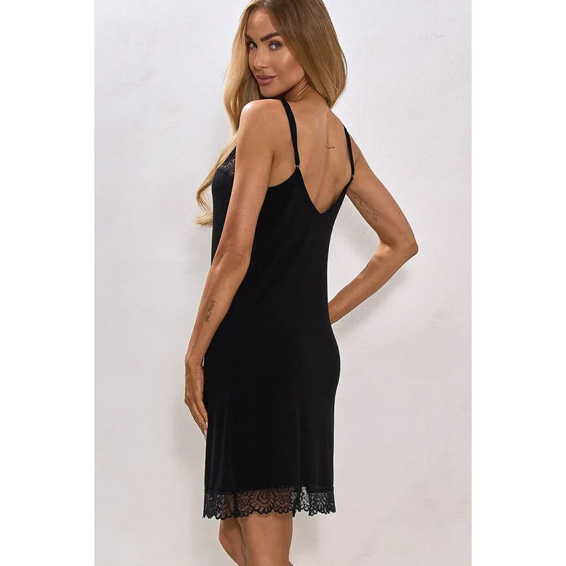 Chemise de nuit dentelle élégante confort ajustable féminité Pure Sin 222605