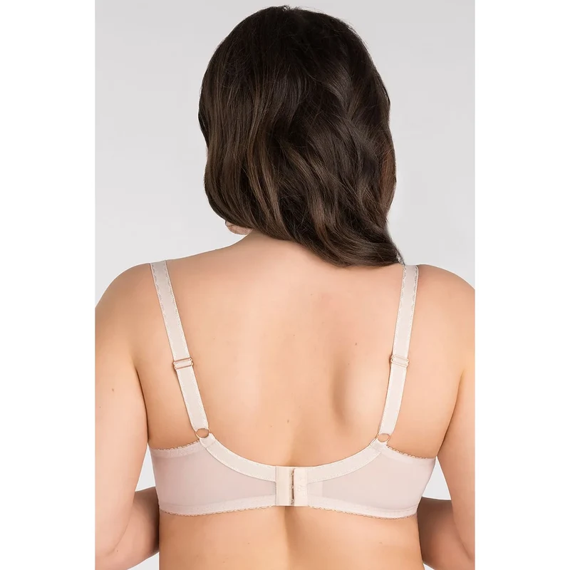 Soutien-gorge Gorsenia Soft Model 197441 lingerie doux maintien poitrine généreuse fermeture dos armatures latérales bonnets profonds confort intimité