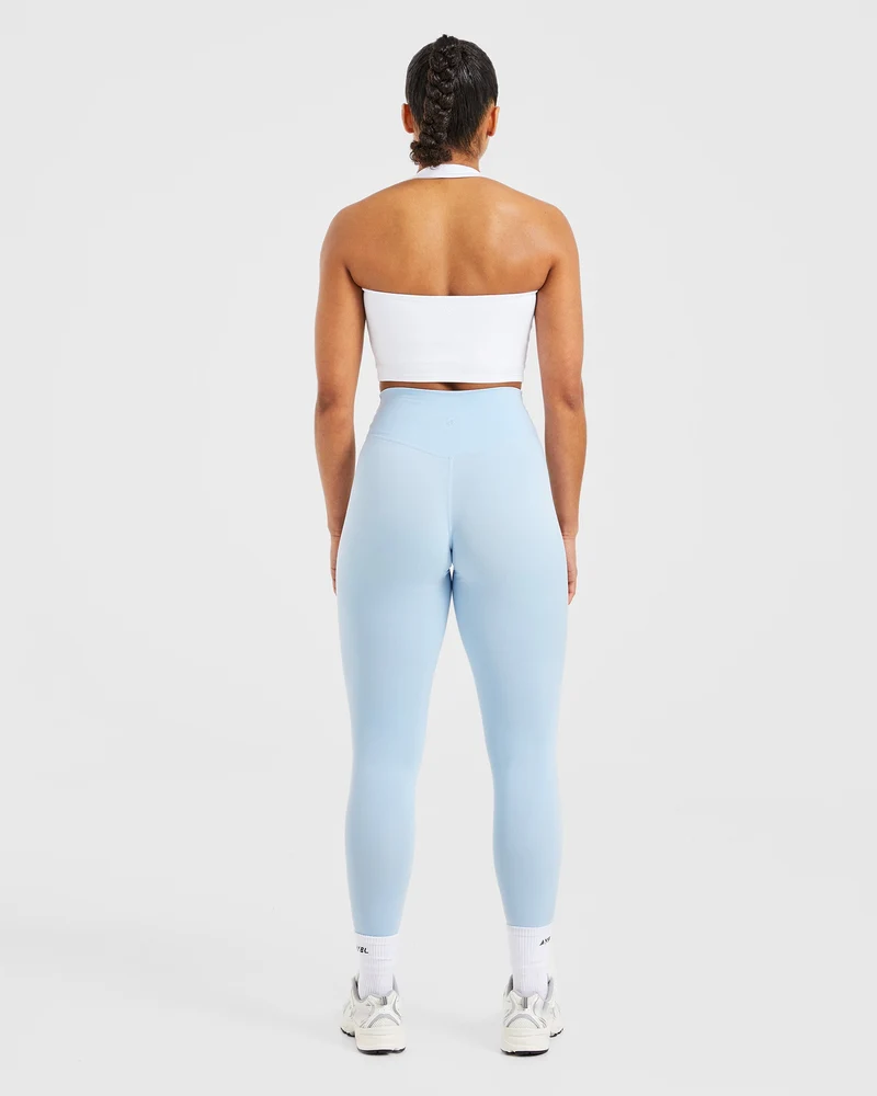 Staple Halterneck Crop Top - Blanc