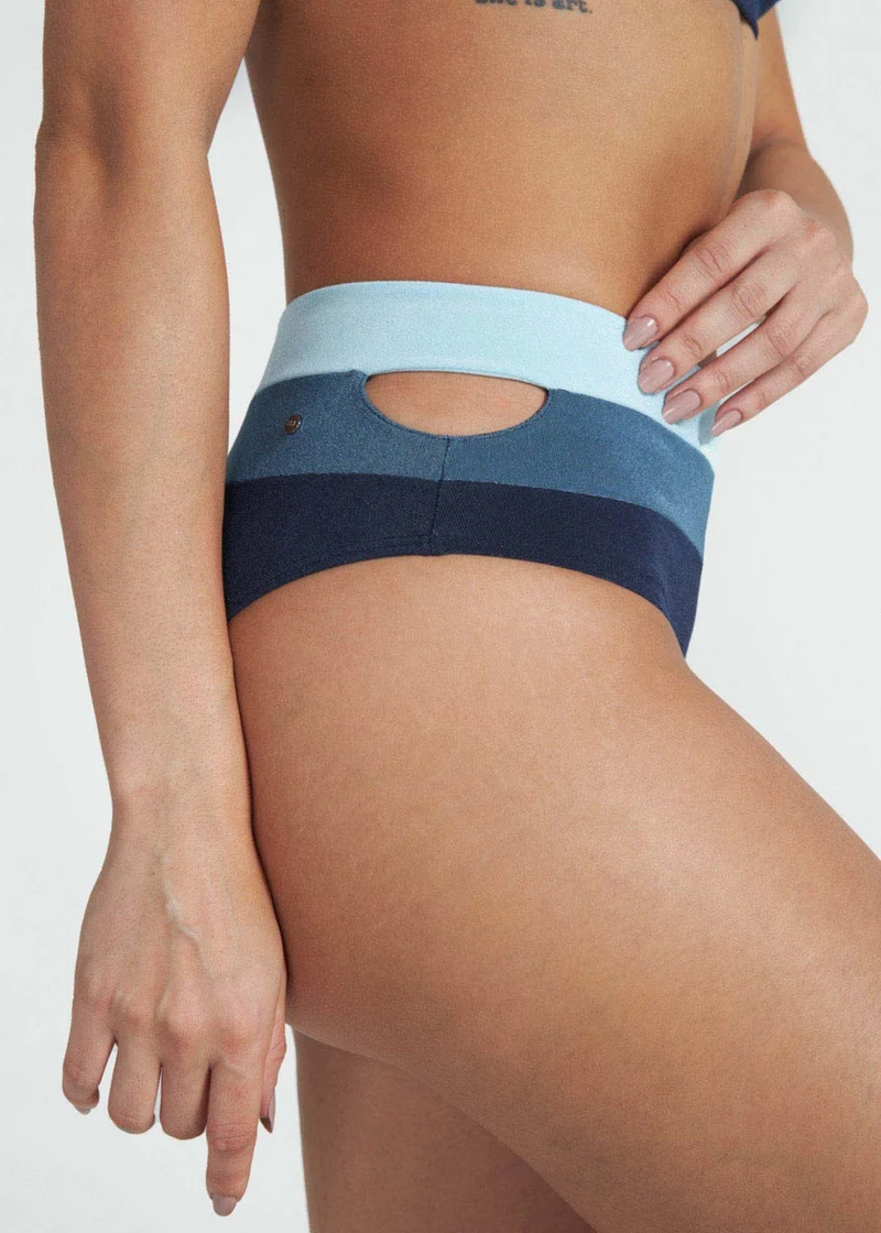 Cueca Biquíni Aberta Recortes