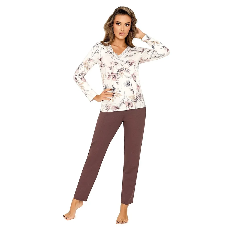 Pyjama féminin élégant imprimé floral dentelle manches longues confortable nuit détente relaxation intime couple lingerie douce