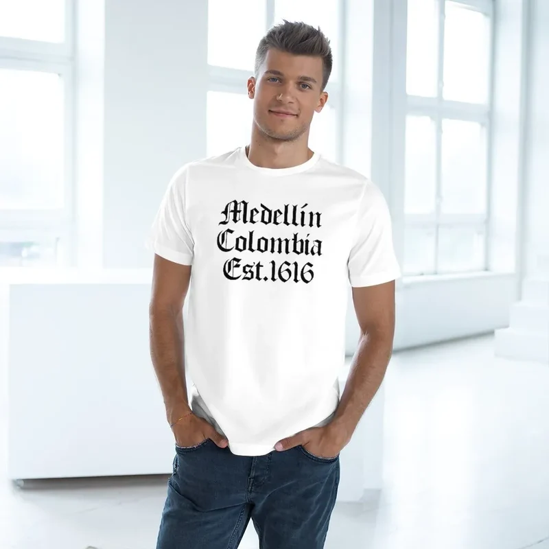 Medellin Colombia est 1616 Mobster Art T-shirt