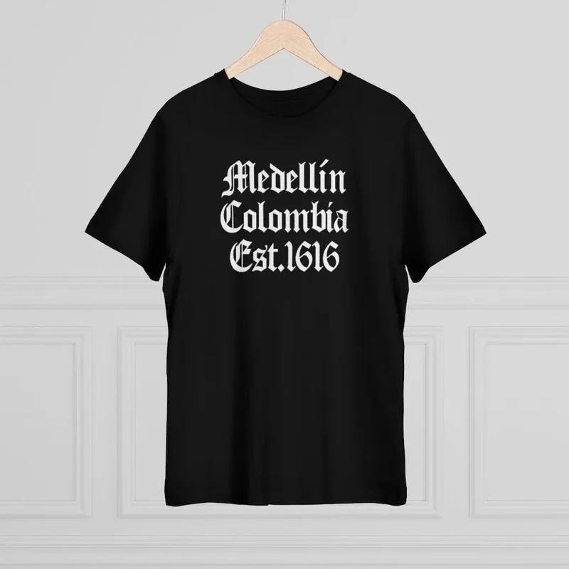 Medellin Colombia est 1616 Mobster Art T-shirt
