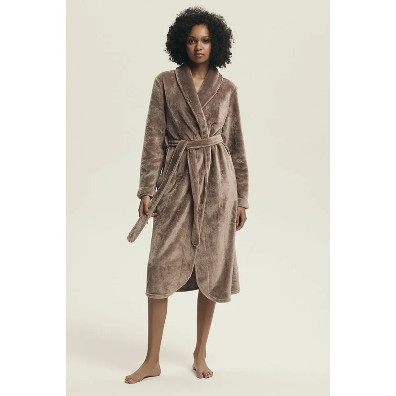 Peignoir féminin élégant en microfibre taupe doux confortable ceinture ajustable lingerie intime détente couple relaxation