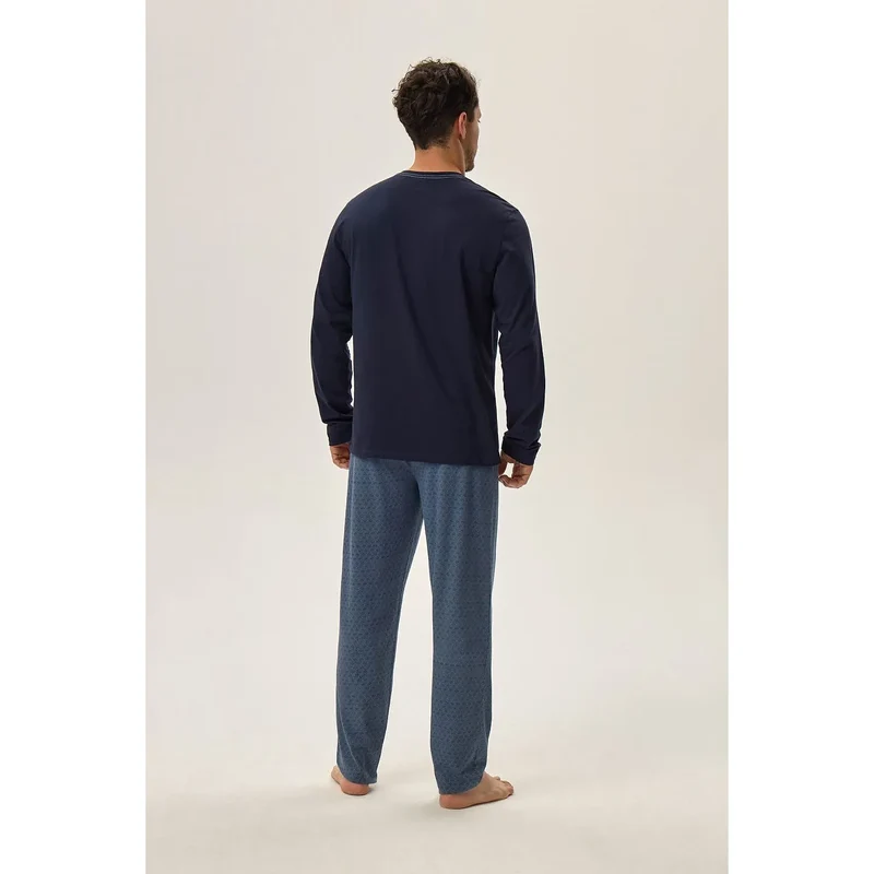 Pyjama homme élégant confortable coton doux manches longues col rond patte boutonnage trois bleu foncé pantalon clair motif subtil