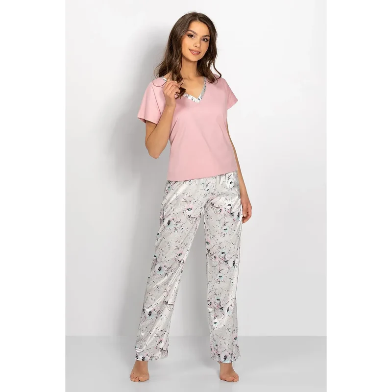 pyjama élégant satin floral pastel haut coton extensible encolure V manches courtes pantalon fluide polyester coupe ample galbée confort hypoallergénique