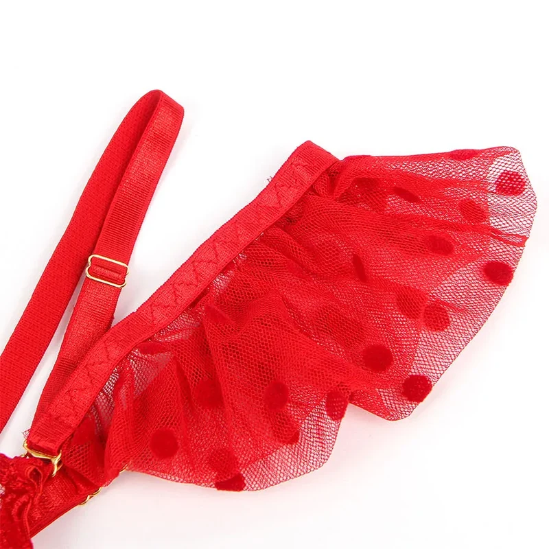 Ensemble lingerie dentelle rouge sexy portejarretelles ajustables floral soutiengorge bretelles réglables maintien confortable élasthanne polyester luxueux glamour taille S M