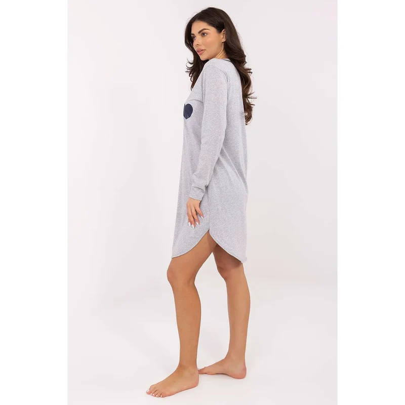 chemise nuit coton douceur respirabilité confort coeur imprimé poitrine décolleté V manches longues féminine élégante classique