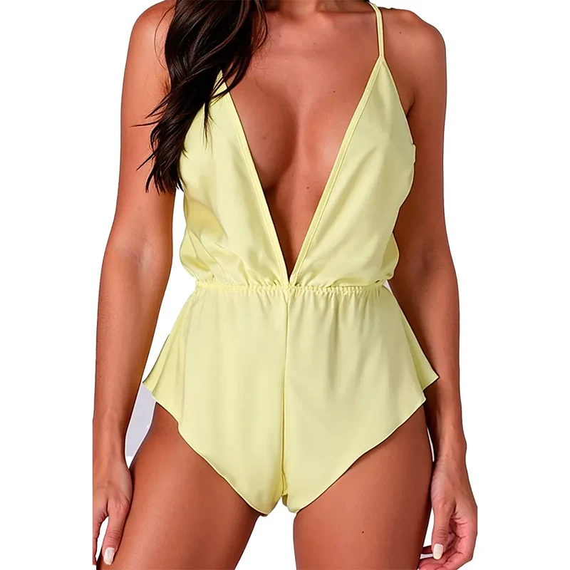 Body satin élégant décolleté profond V bretelles réglables taille élastique dos nu détails dorés jaune pâle