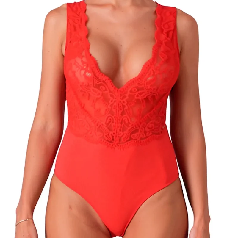 Body EVALIE rouge dentelle délicate extensible ajusté décolleté plongeant sensualité élégance maintien confort séduction soirée romantique intime