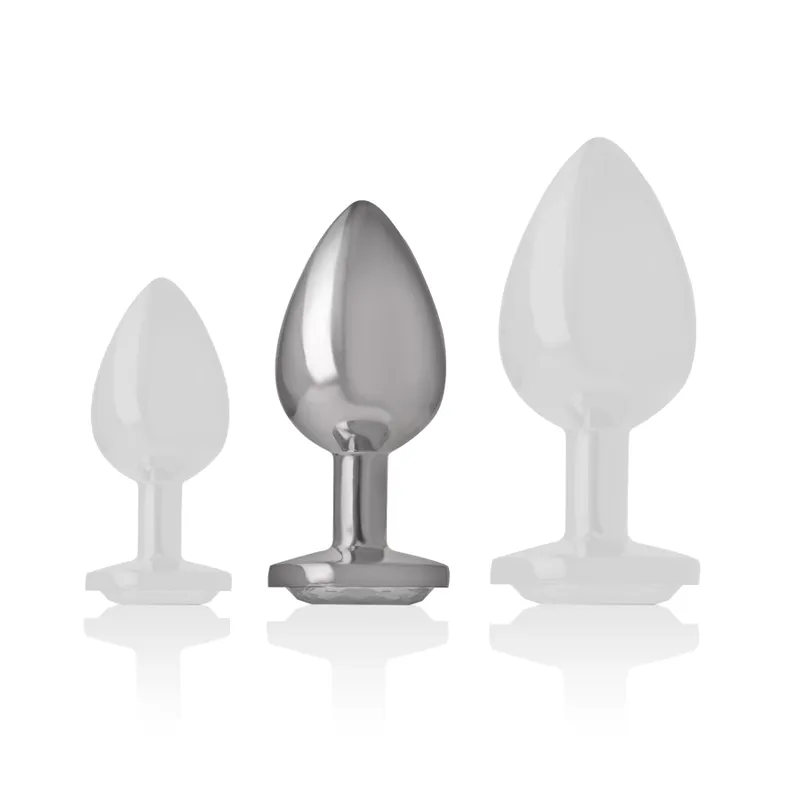 bouchon anal métal inoxydable réfléchissant moyenne conique base évasée bijou cœur cristal transparent hypoallergénique lisse glamour romantique sécurisé discret élégant