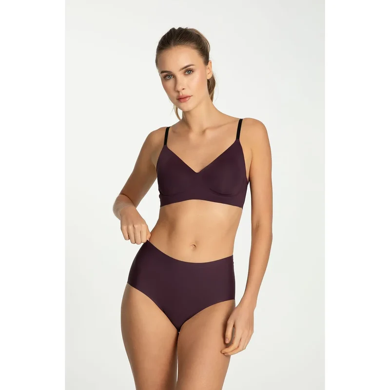 Soutien-gorge classique Julimex Soft model 220550 laser cut rembourré armatures ajusté discret lingerie femme couple bien-être intime tissu doux confort sécurité