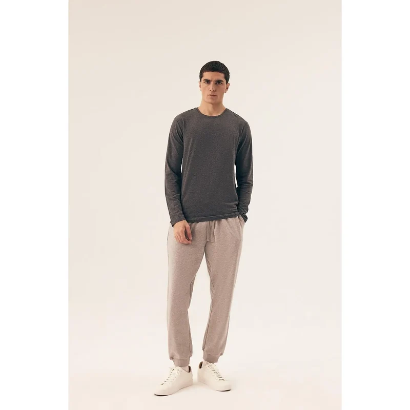 L'ensemble model 220974 Henderson t-shirt long col rond hommes sous-vêtements quotidiens élégants coton élasthanne