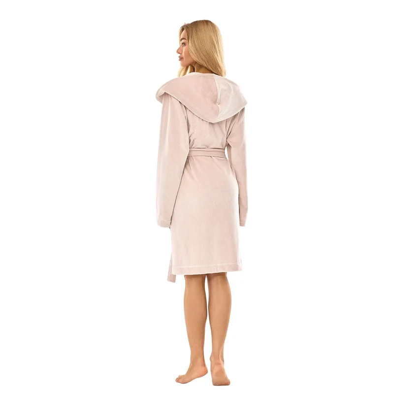 Peignoir confortable femme élégance intime collection L&L longueur genou polyester 100% capuche poches ceinture ajustable