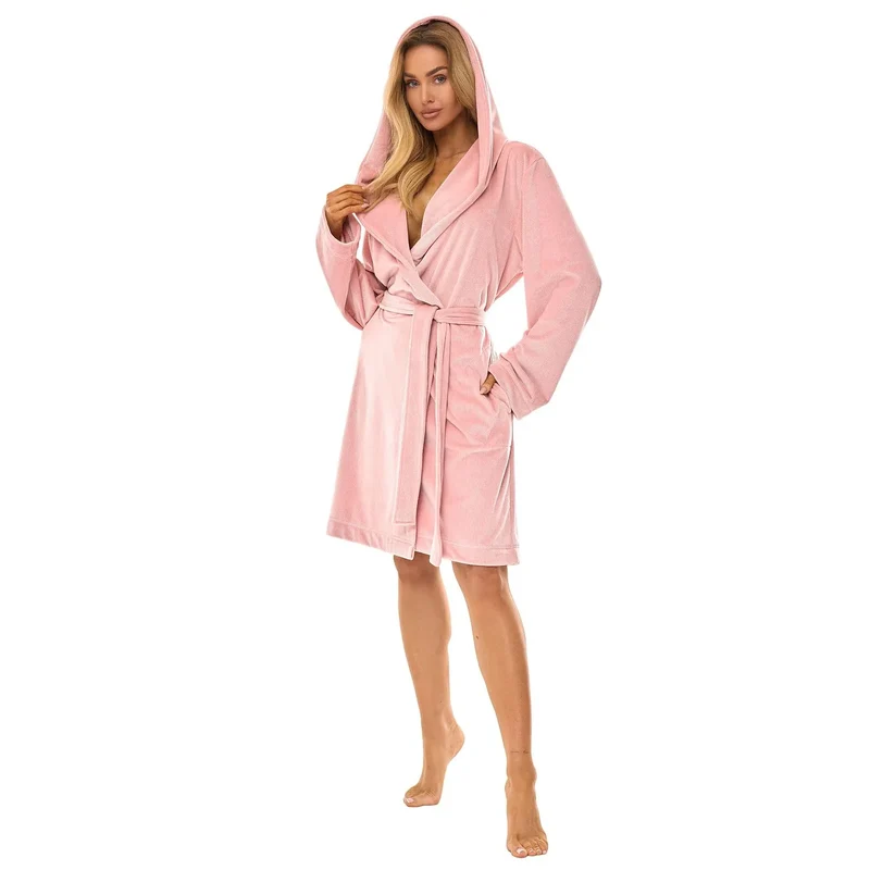 peignoir femme confort élégance velour microfibre douceur manches longues capuche ceinture amovible longueur genou rose pâle