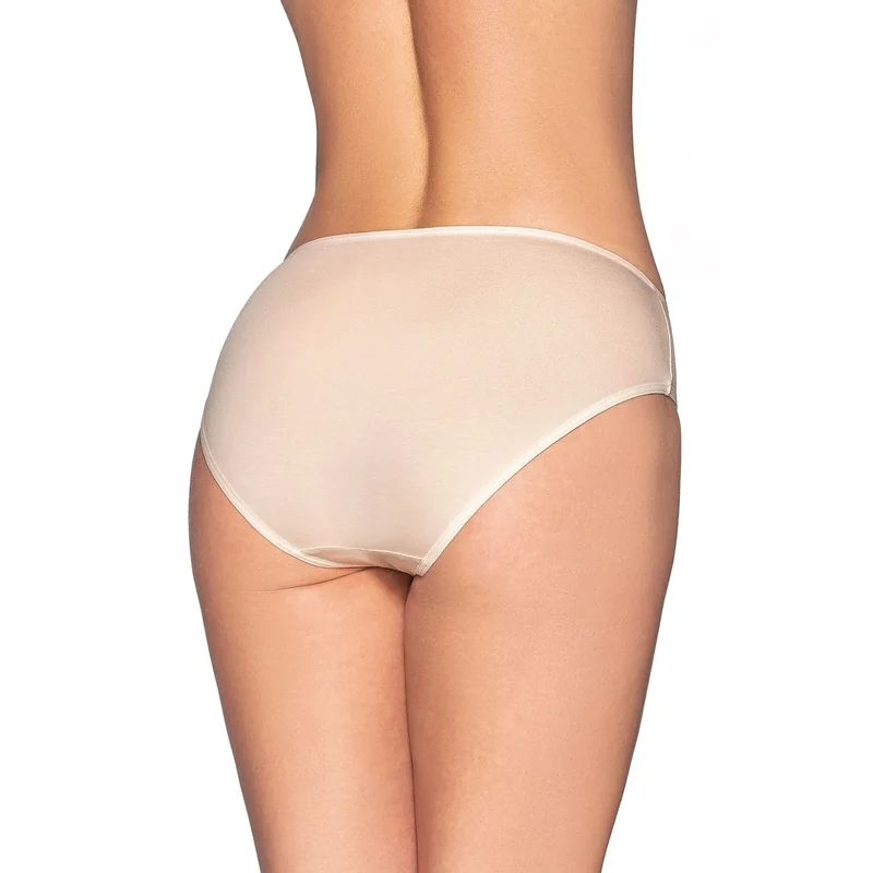 L'ensemble de culottes model 219504 Gorteks lingerie féminine confort quotidien beige coton élastique taille basse gousset en coton OEKO-TEX femmes