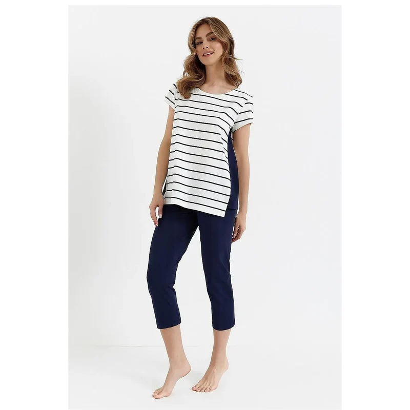 pyjama Cana femme modèle215764 élégant confortable coton95 élasthanne5 respirant douceur manchescourtes colrond pantacourt coupeajustée rayureshorizontales noires fondblanc bleufoncé cadeauideal