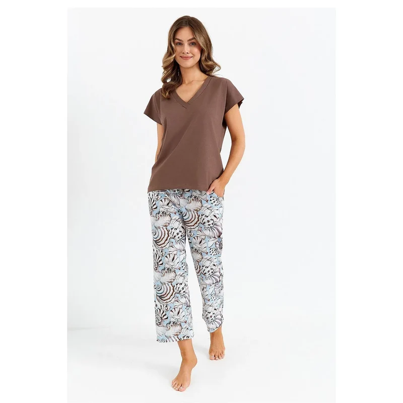 pyjama Cana femme confort élégance moderne chemisier manches courtes décolleté plongeant coupe ample poches pratiques pantalon mi mollet