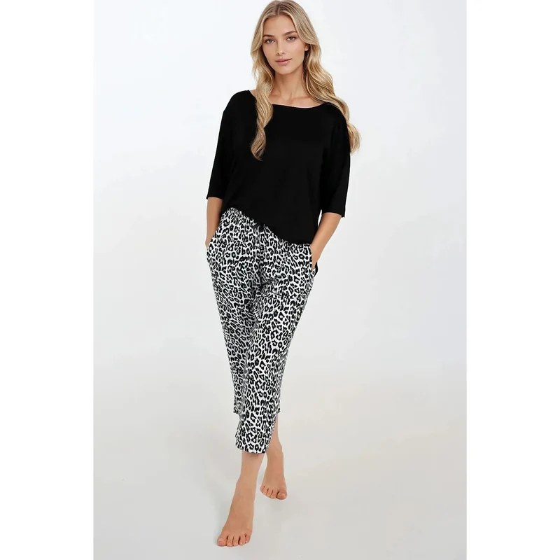 Pyjama model 217124 Momenti Per Me set de pyjama sexy pour femme en tissu doux à motif léopard pyjama élégant pour détente à domicile ou loisirs