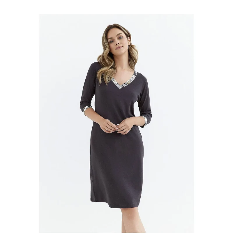 chemise nuit femme élégante manches trois quarts dentelle anthracite floral bordures encolure poignets tissu doux respirant