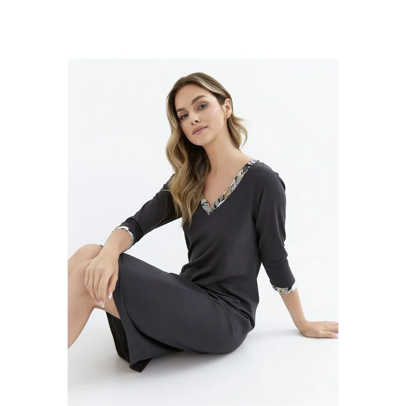 chemise nuit femme élégante manches trois quarts dentelle anthracite floral bordures encolure poignets tissu doux respirant