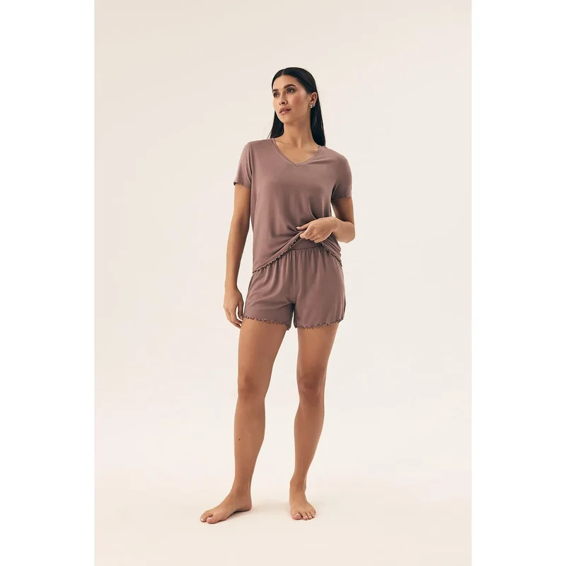Pyjama féminin élégant en viscose délicate model 212006 Henderson manches courtes dentelle short élastique nuit confortable cadeau