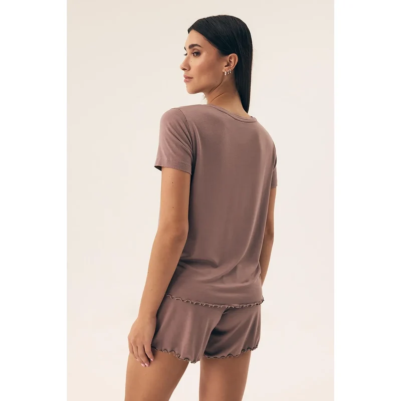 Pyjama féminin élégant en viscose délicate model 212006 Henderson manches courtes dentelle short élastique nuit confortable cadeau