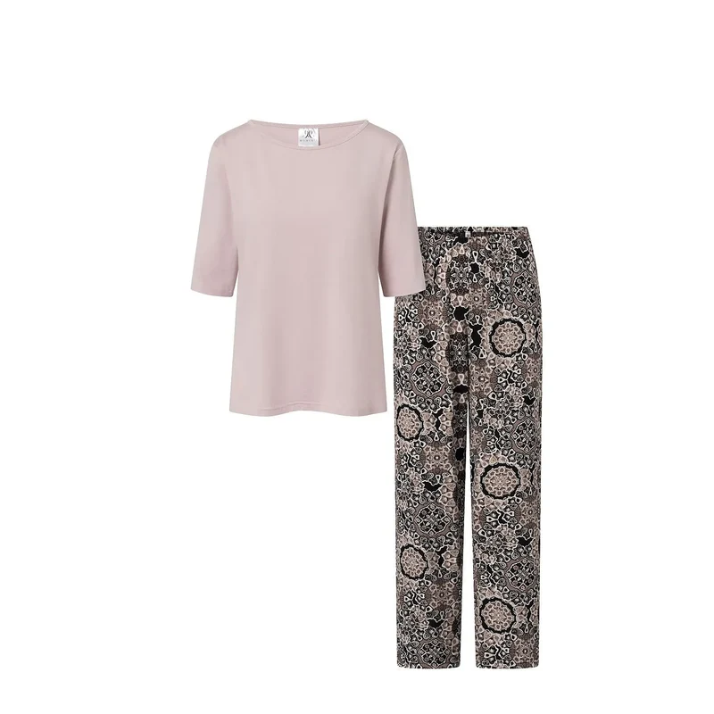 Pyjama féminin élégant et confortable pour détente et intimité, 2 pièces en soie douce, design raffiné, idéal pour nuits romantiques et moments de relaxation