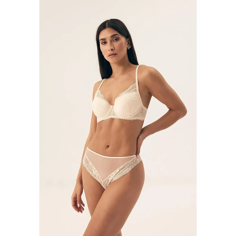 ensemble lingerie féminine culotte brésilienne balconnet soutiengorge dentelle ivoire crème doublure coton bretelles réglables armatures floral transparent sexy