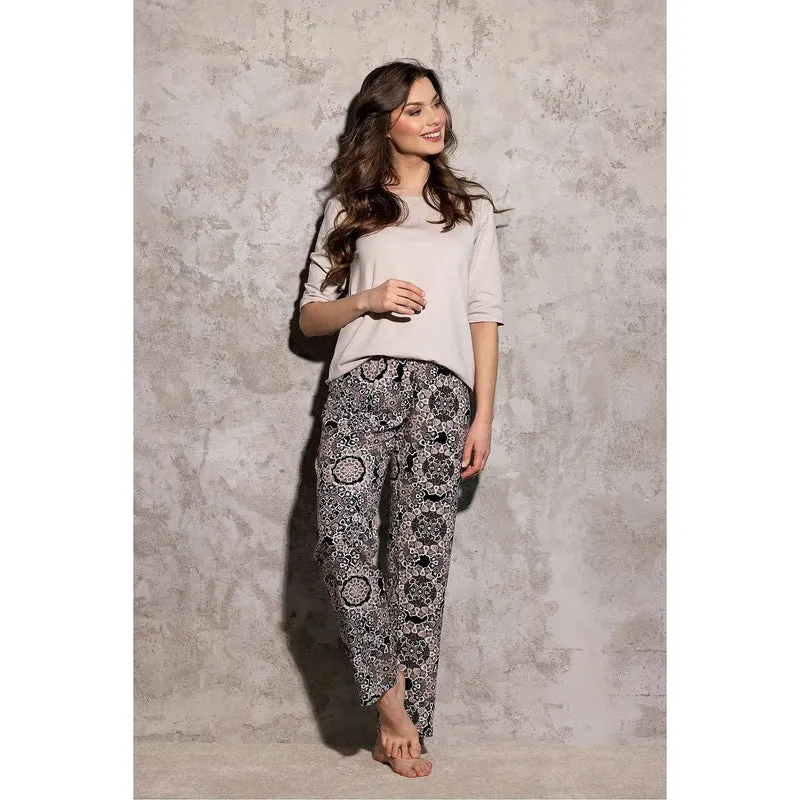 Pyjama élégante et confortable pour femme, ensemble 2 pièces, homewear doux, viscose, design floral, manches 3/4, taille élastique, idée cadeau intime