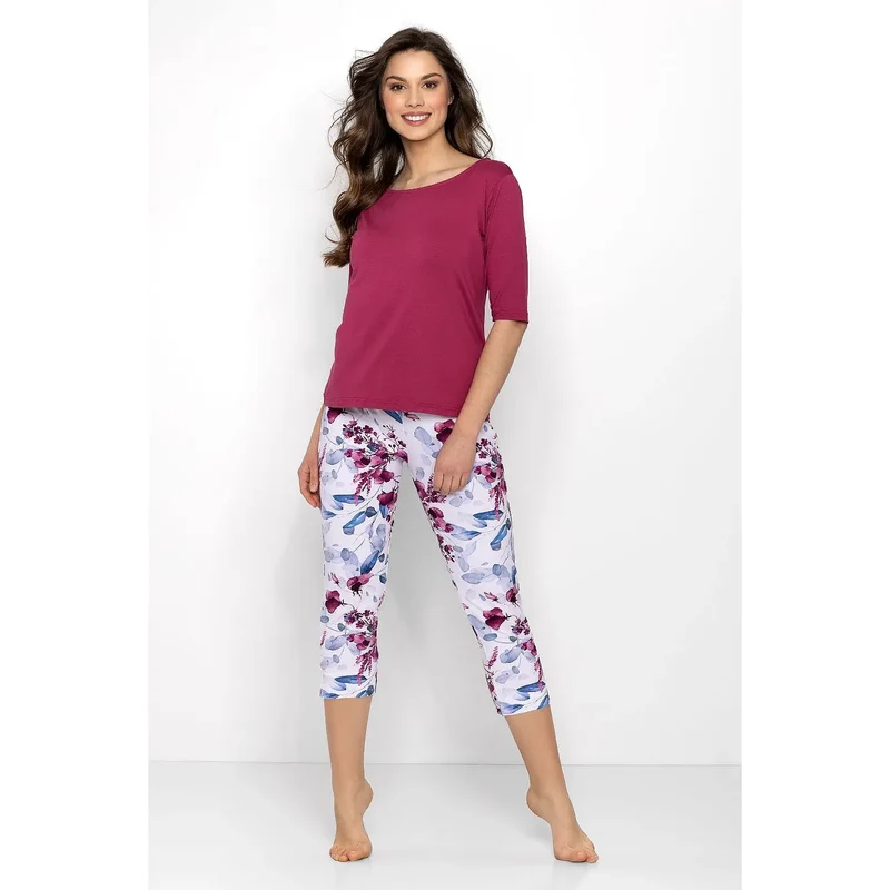 pyjama doux coton imprimé floral finitions élégantes confort respirabilité haute qualité coupe ample manches courtes pantalon capri élasthanne