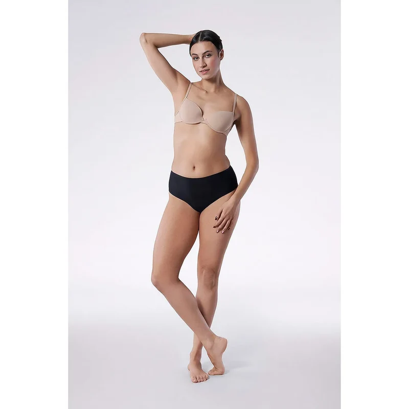 Ensemble lingerie Julimex modèle 189263 sans couture microfibre douce lisse respirante invisible beige noir bretelles fines ajustables rembourrées taille élastiquée