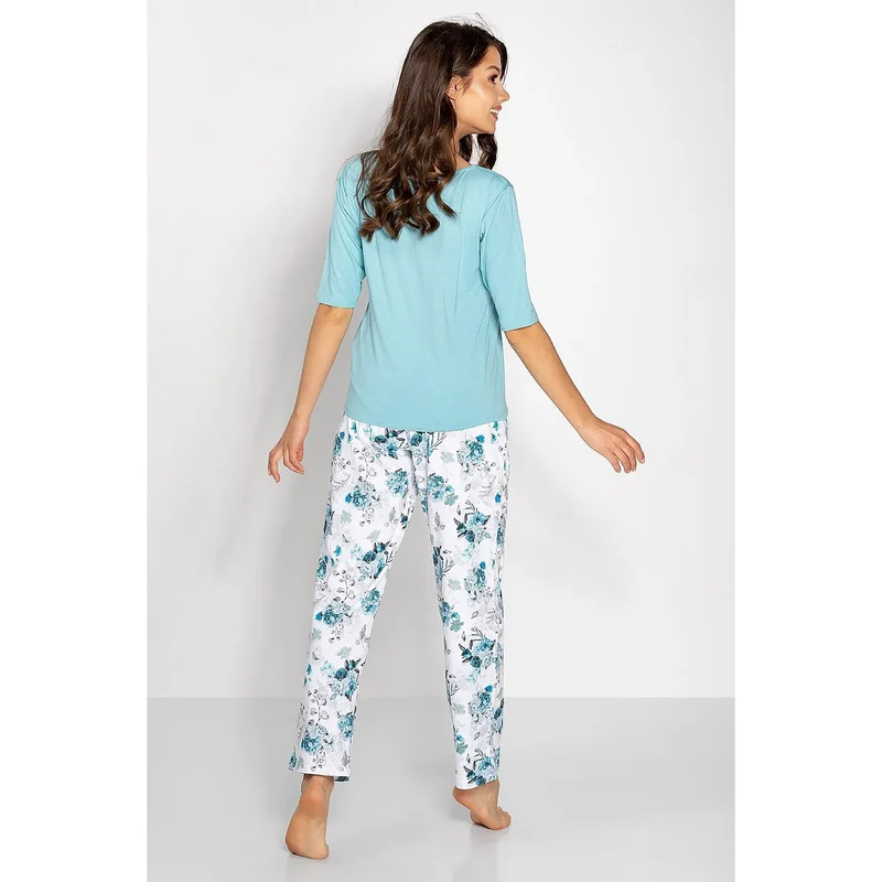 Pyjama élégant et confortable pour femmes, qualité supérieure, design intemporel, matériau hypoallergénique, tenue de détente, cadeau spécial, Momenti Per Me