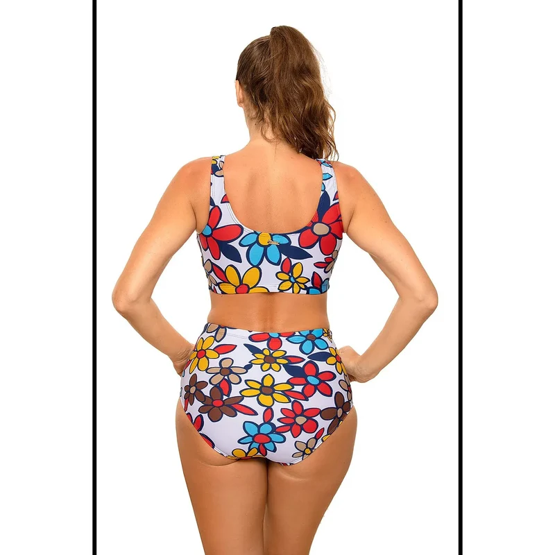Maillot de bain deux pièces style sportif ajustement parfait soutien-gorge élastique inserts amovibles slip taille haute tissu italien Carvico Tessuti