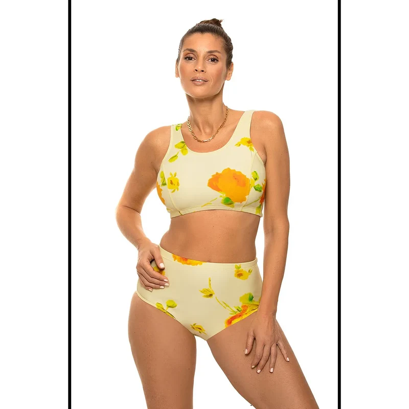 Maillot de bain deux pièces sportif à bonnets sans baleines inserts amovibles taille haute tissu Carvico elasthanne polyamide femmes plage piscine gym