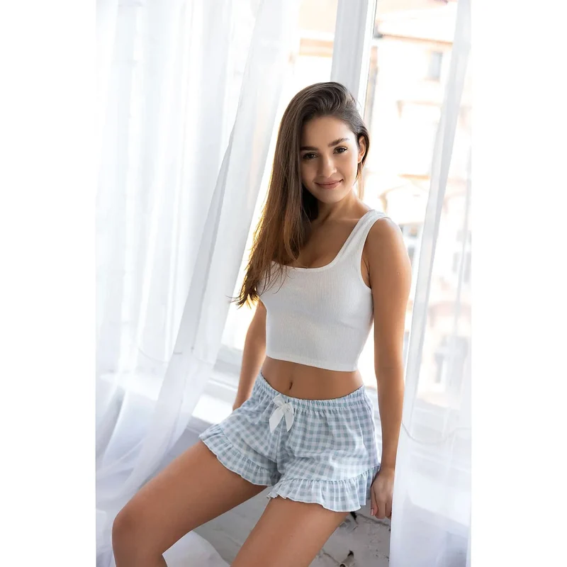 pyjama sensuel sexy élégant intime festif Noël blanc bleu carreaux short haut court bretelles larges volants noeud doux respirant qualité