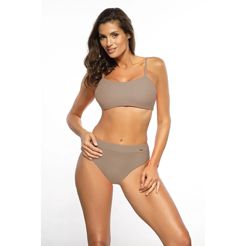maillot de bain deux pièces beige sable bikini plage confort silhouette élégante