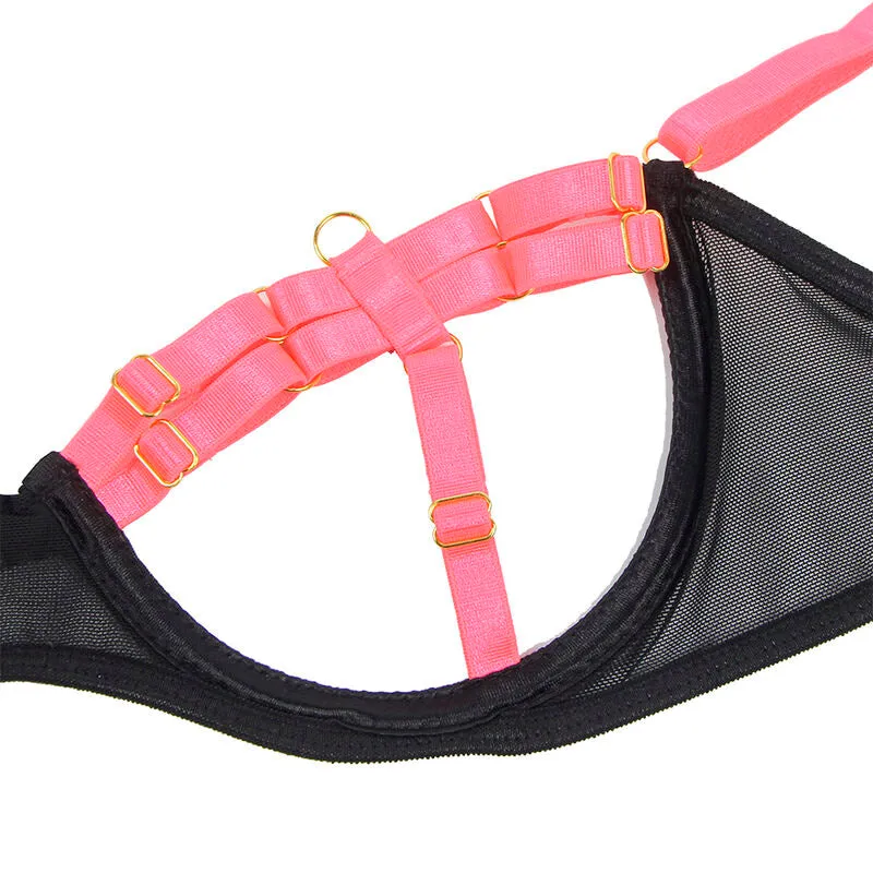 ensemble lingerie sexy rose découpes creuses bretelles réglables bicolore satin élasthanne élasticité maintien croisé poitrine glamour féminin