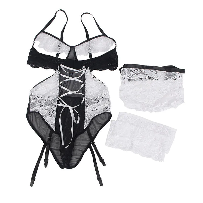 Lingerie sensuelle servante Subblime noir blanc confortable extensible satinée corset ouverture poitrine silhouette galbante tailles variées élégante